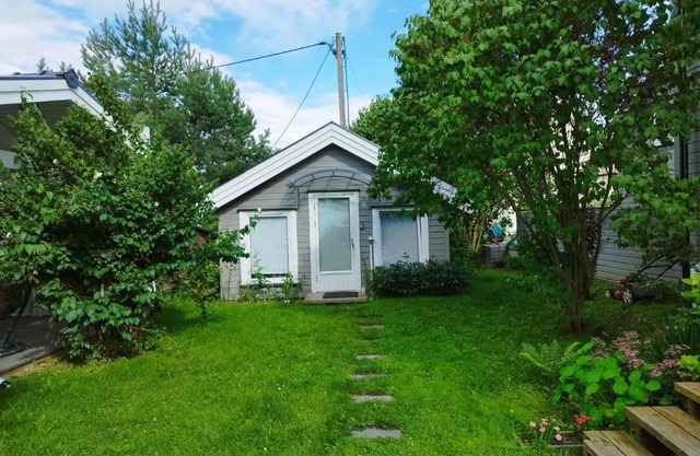 Guest House in the Garden