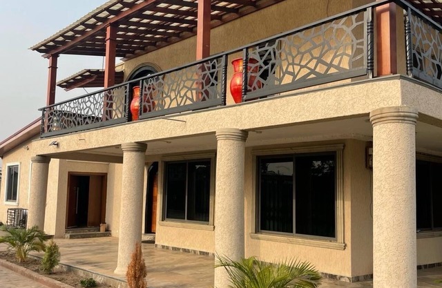 Guest House with Generator