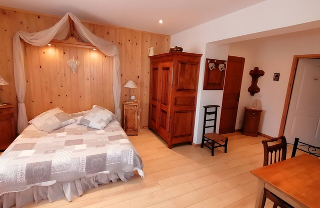 Guest Room 'À L'ancienne Boulangerie - Bussard'