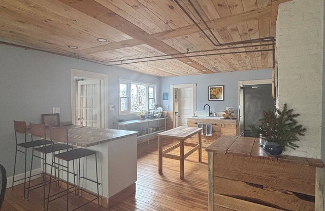 guesthouse at The Root