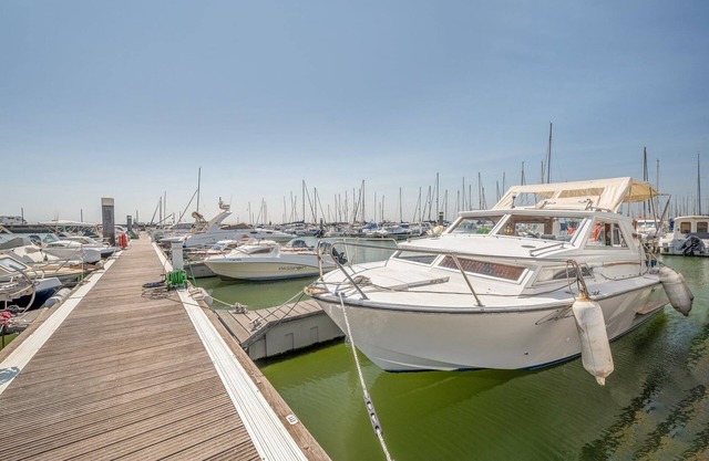 GuestReady - Corleone boat in Parque das Nações