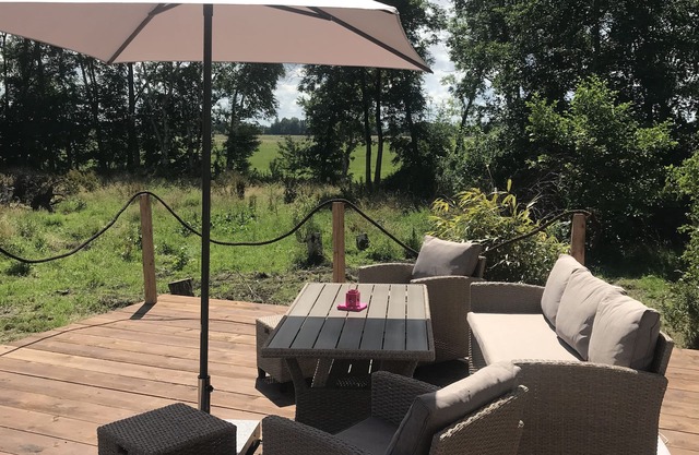 Gulfhof vacation apartment "Wangerooge" with a view of the nature reserve