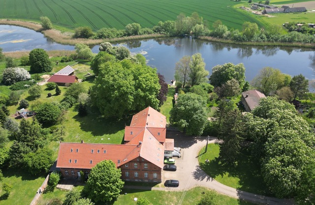 Gutshof Kämmerich - Apartment "Dachshöhle"