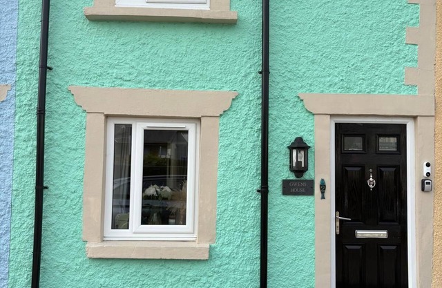 Gwens House - Traditional Cottage With Hot Tub