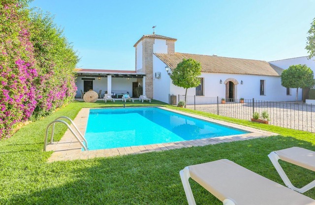 Hacienda de la Palma Écija by Ruralidays