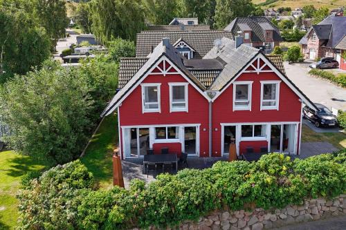 hafennahes Ferienhaus mit Terrasse und Meerblick - Ferienhaus TimpeTe Steuerbord