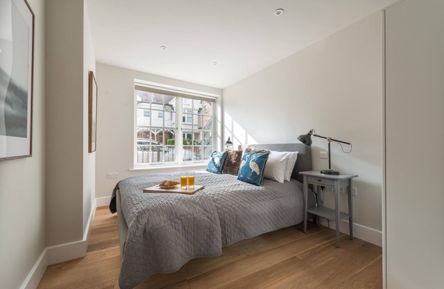Hampden Apartments - The Diana