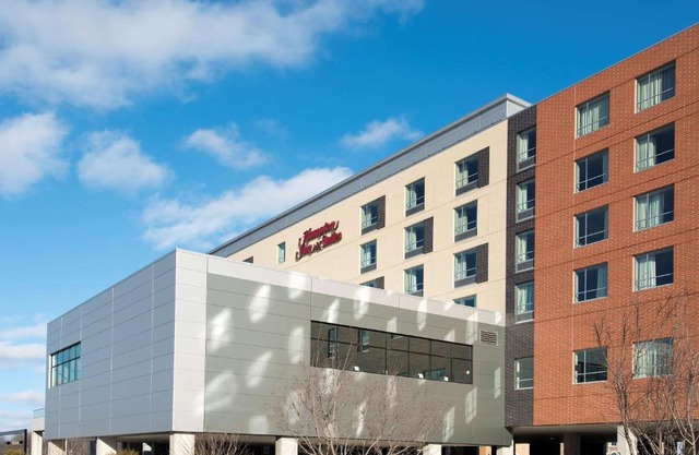 Hampton Inn & Suites Grand Rapids Downtown