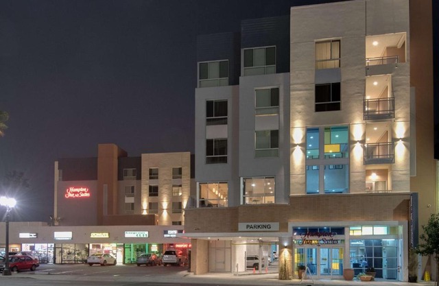 Hampton Inn & Suites Los Angeles - Glendale