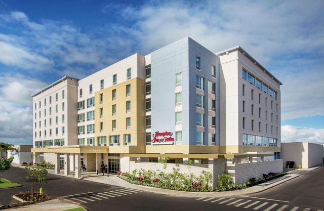 Hampton Inn & Suites Oahu Kapolei - FREE Parking - No Resort Fee