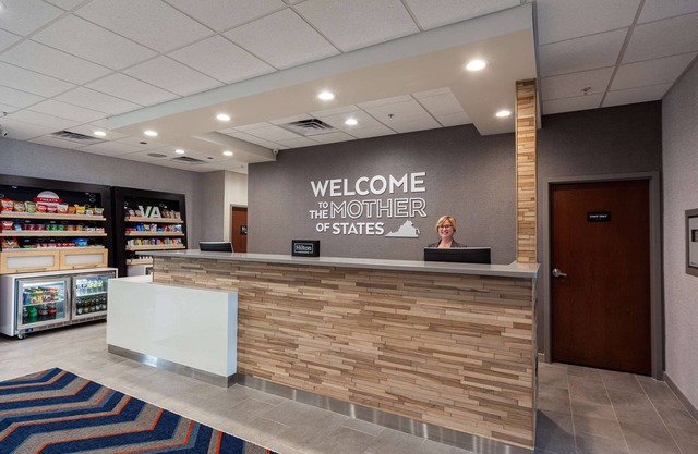 Hampton Inn Winchester N/Conference Center, VA