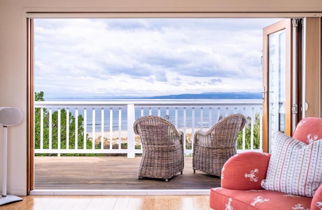 Hamptons Hideaway - Freycinet Holiday Houses