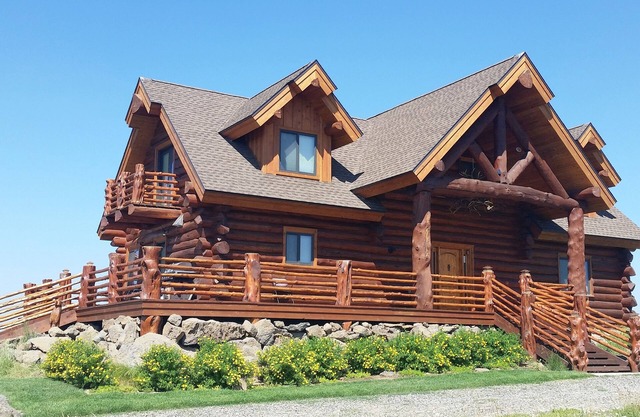 Handcrafted Log Cabin On Island Park Reservoir With Beautiful Views & Hot Tub!