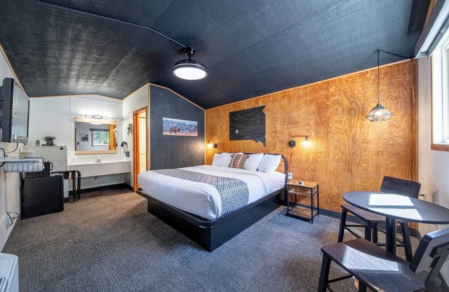 Hansen Inn & Cabins, Cabin, Single King, No Smoking, No Pets