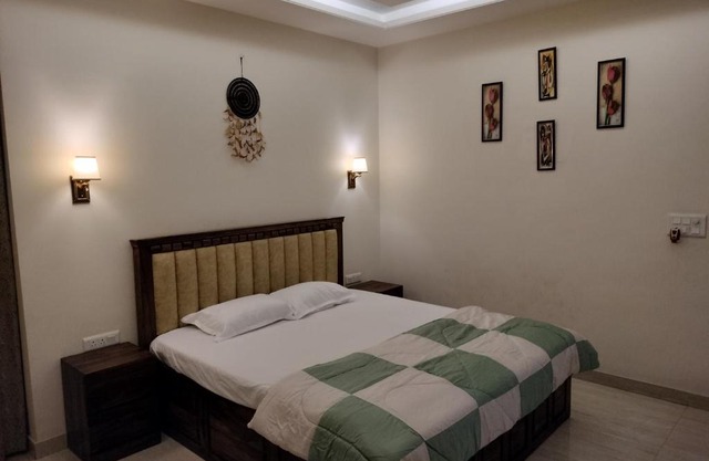 Happy Feet Homestay 15 mins distance from Expo Mart