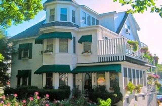 Harbour Towne Inn on the Waterfront