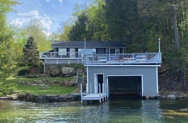 Hard to Find Winnipesaukee WF 24ft Dock