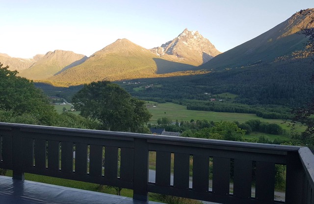 Hatlen View - Fantastic views!