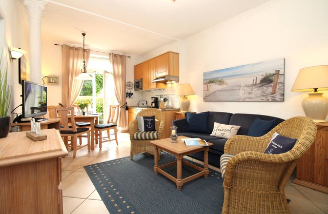 Haus Kühlung apartment 3: 2-room apartment close to the beach with sheltered terrace