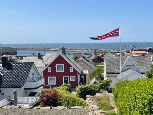 Havbris apartment with sea view in Borhaug, Farsund