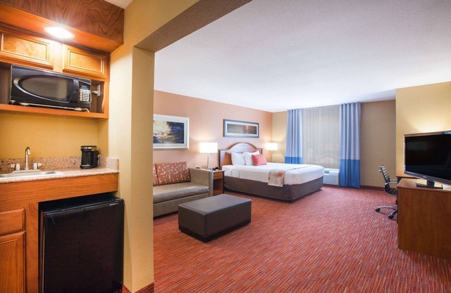 Hawthorn Extended Stay by Wyndham Corpus Christi