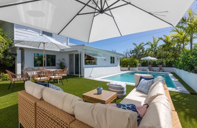 HEART AND SOUL ~ Sophisticated 5 BR/Near Beach/Perfect Fireworks Spot!