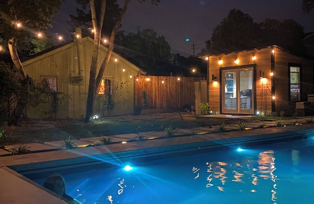Heated Pool and hot tub! Charming Home walking distance to downtown Petaluma.