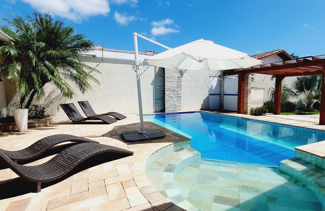 Heated Pool, High standard, 6 suites, Gourmet Balcony