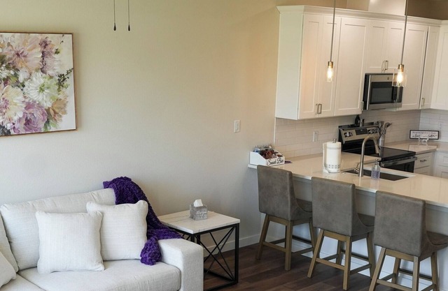 “Heavenly” NEW 2025 LUXURY Townhome walking distance to Tarleton.