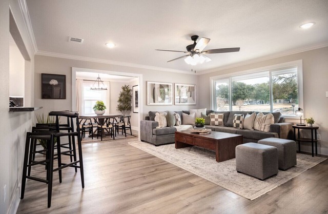 Helena Haven: 4BR/3BA, Near Top Golf & Kyle Field