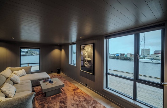 Henningsvær Bryggehotell - by Classic Norway Hotels