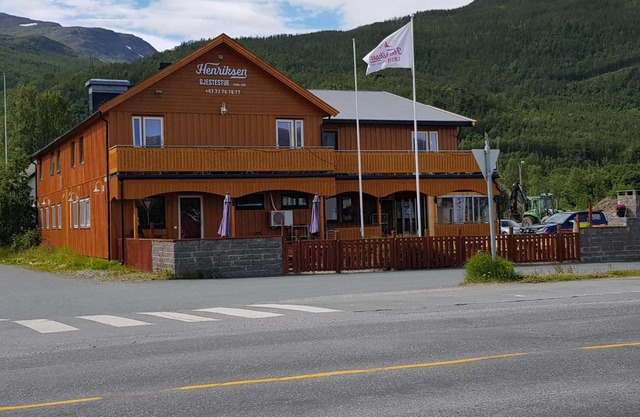 Henriksen Gjestestue