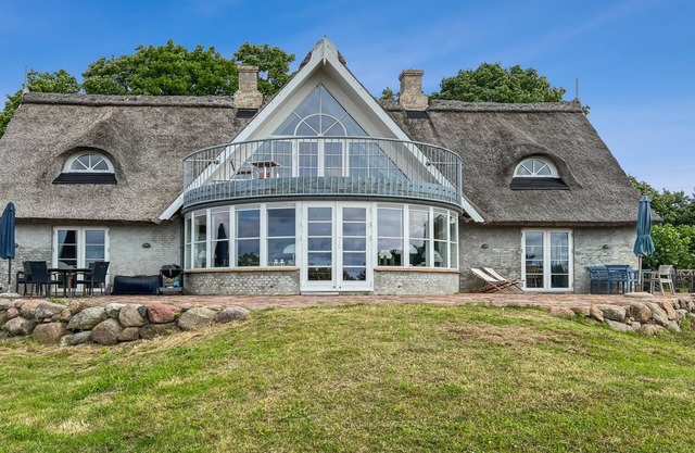 "Herlek" - 450m from the sea by Interhome