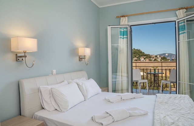 Herodotos Studio 2 Persons (4)