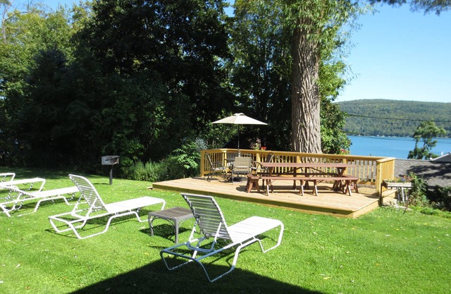 Hickory Grove Motor Inn