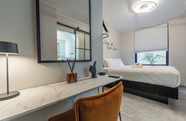 Hideaway 1BR In The Heart of San Juan With Parking - Ricky Martin