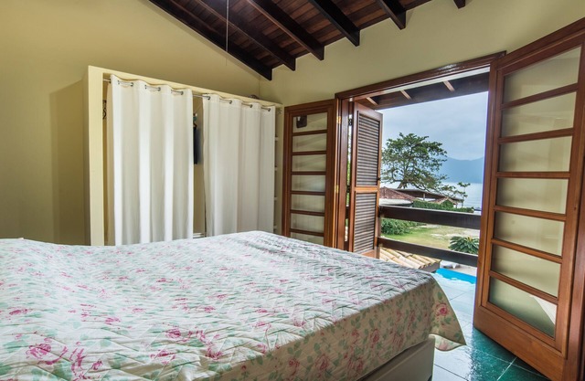 High standard house, right on the sand - Praia da Fortaleza - Ubatuba
