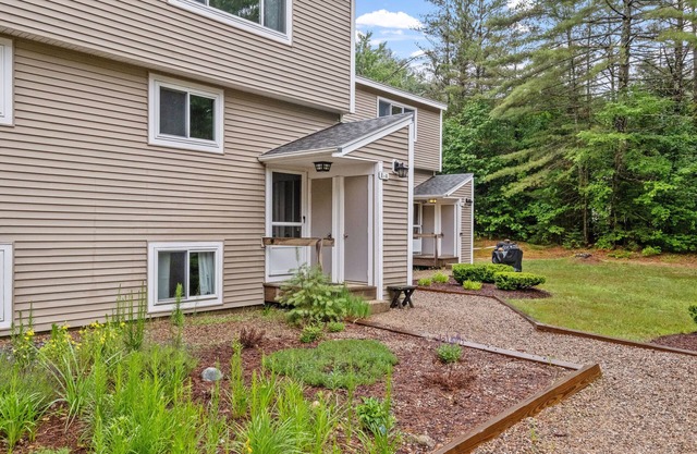 Hiker's Haven Weekly & Monthly stays Pool & Trails