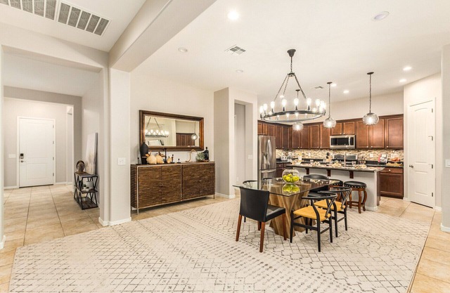Hiking, shopping and dining close by! Or relax by your private pool!