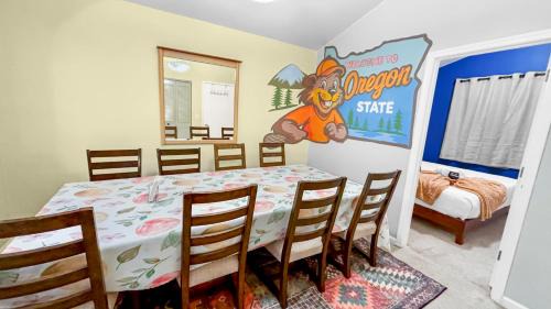 Hill Nest16 Big Backyard and Parking near Downtown, OSU, I5