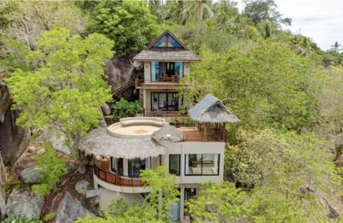 Hill Top Retreat by Sea Dance Resort