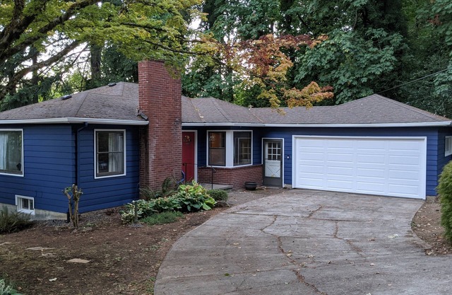 Hillsdale Spacious, comfortable home