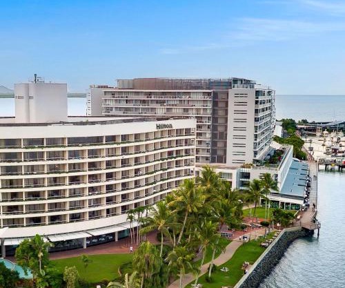 Hilton Cairns