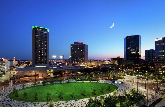 Hilton St. Louis at the Ballpark