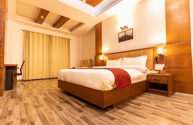 Himalayan Splendour Resort