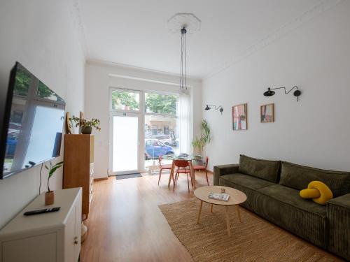 Hip & Beautiful City Apartment