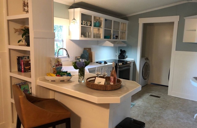 Historic Beaufort, SC Near Parris Island, 4 Bed/2 Bath, Sleeps 7