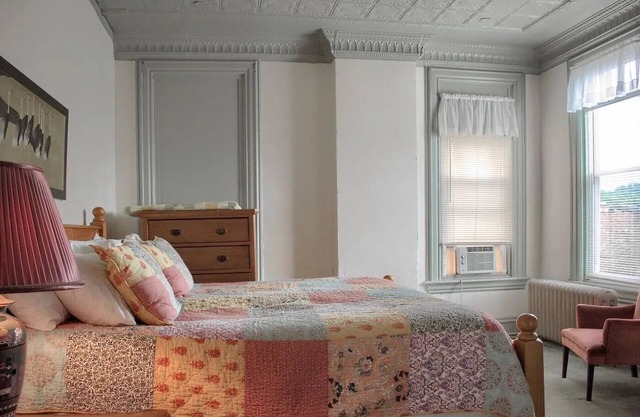 Historic Charm/2BR/Kitchen/Free Parking