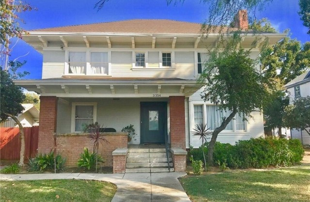 Historic Charm with Modern Comfort downtown Riverside