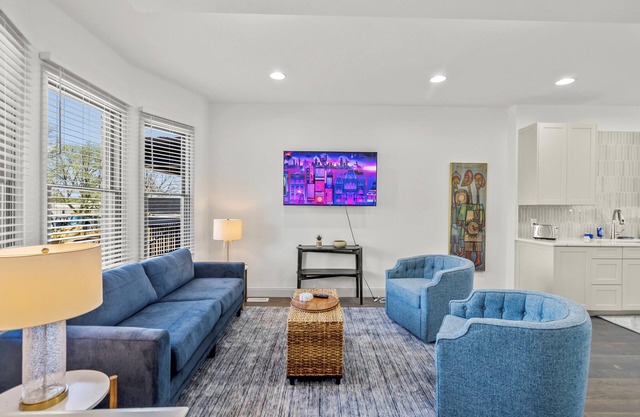 Historic Downtown Brownstone Completely Renovated!